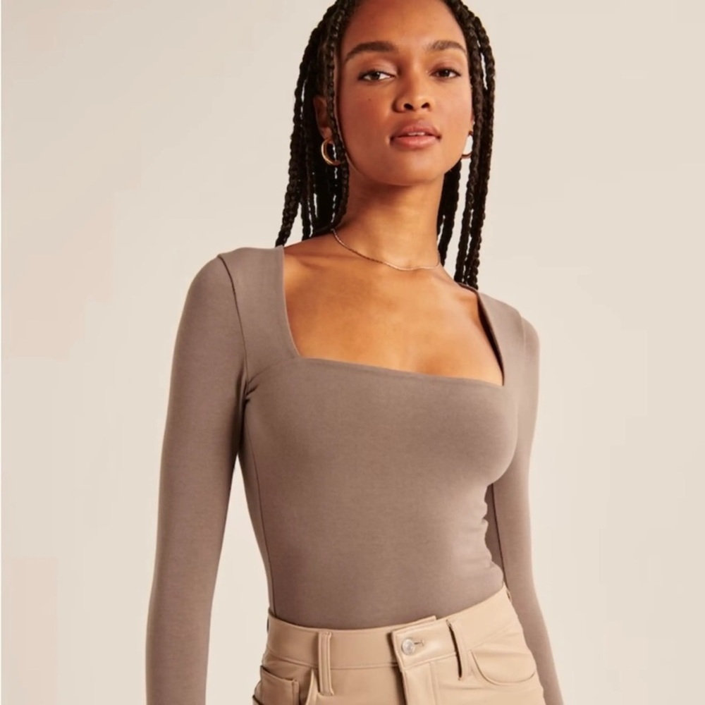 Abercrombie & Fitch Soft A&F Collection Mocha Long Sleeve Squareneck Bodysuit